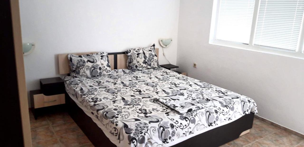 Apartmán Family House Primorsko Exteriér fotografie